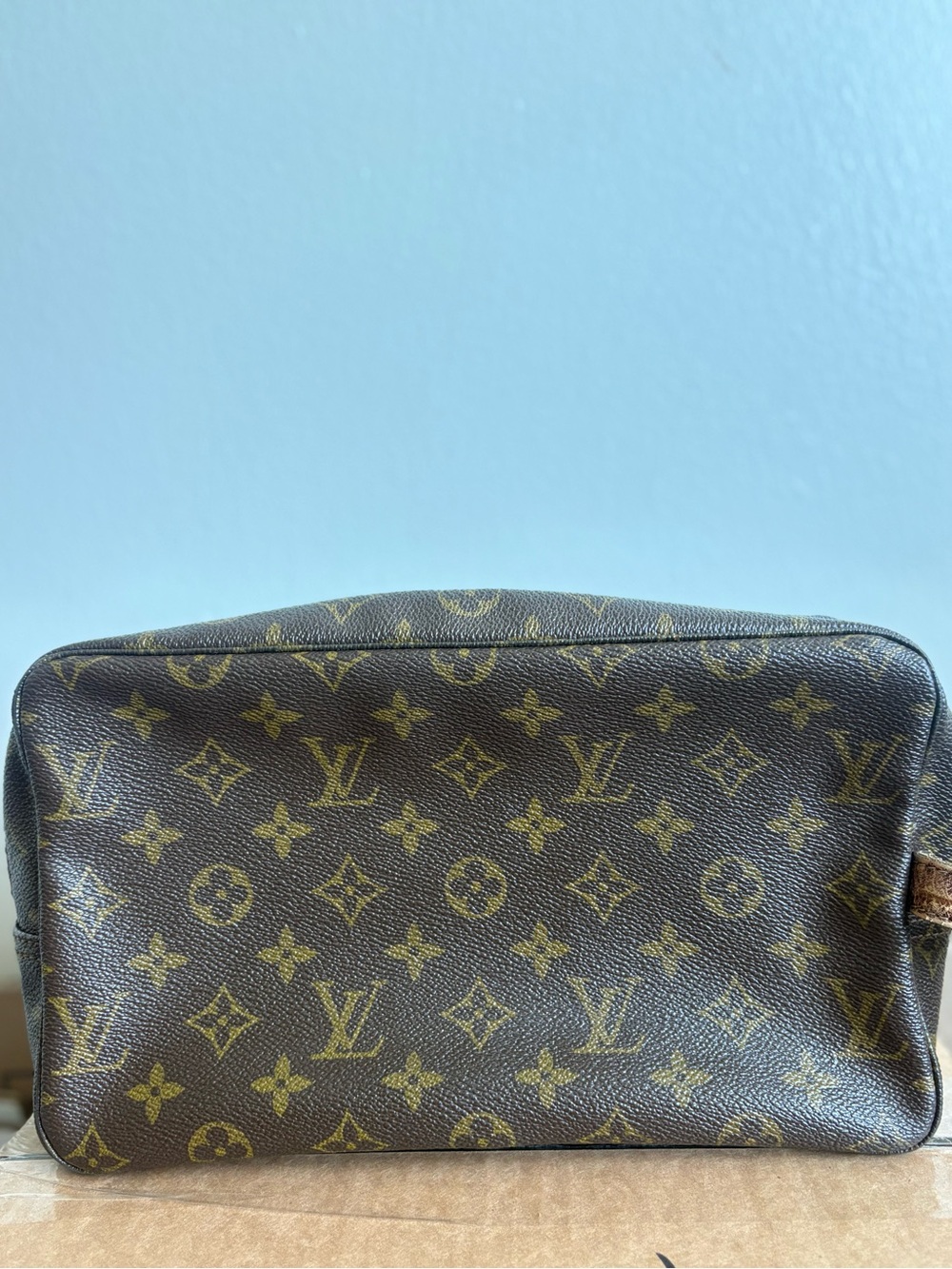 Auth LOUIS VUITTON Trousse Toilette 28 Monogram Cosmetics Pouch